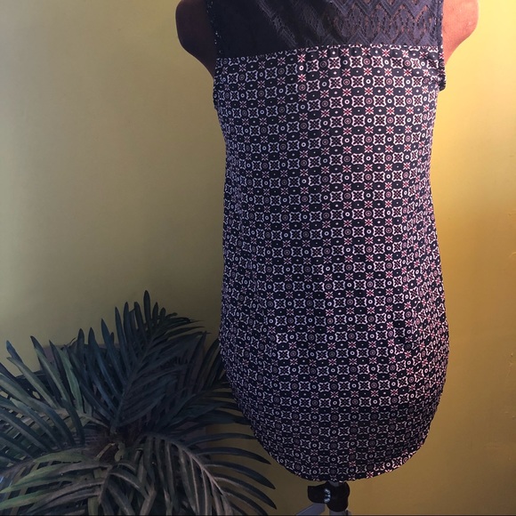 Tank - Picture 4 of 6